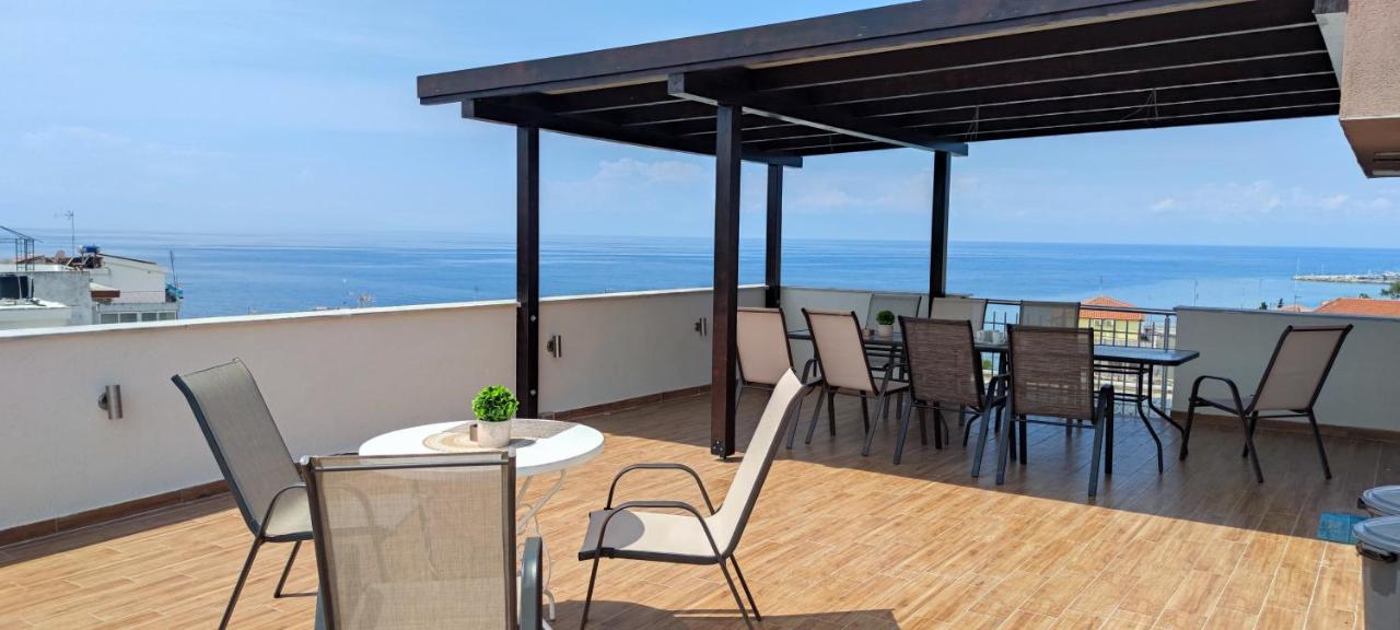 Sea Star Apartments Kallikratia Nea Kallikrateia Kültér fotó
